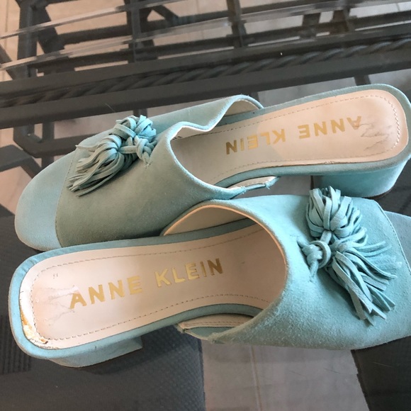 Shoes - Picture 2 of 2